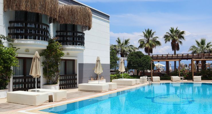 Beyez suites pool area hotel Turkey