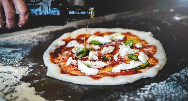 traditional pizza making in italy